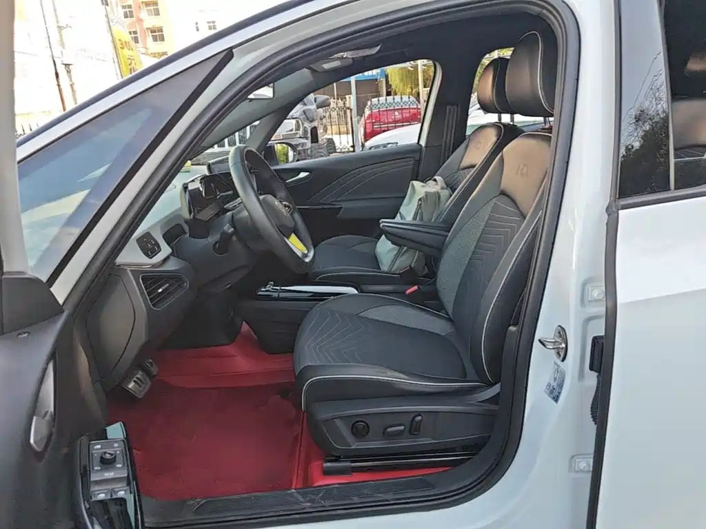 Volkswagen ID.3 2023 upgraded model pure smart version купить на сайте DeffCars