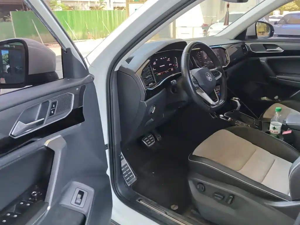 Tyron X 2020 330TSI 2WD Premium Zhilian Edition купить на сайте DeffCars