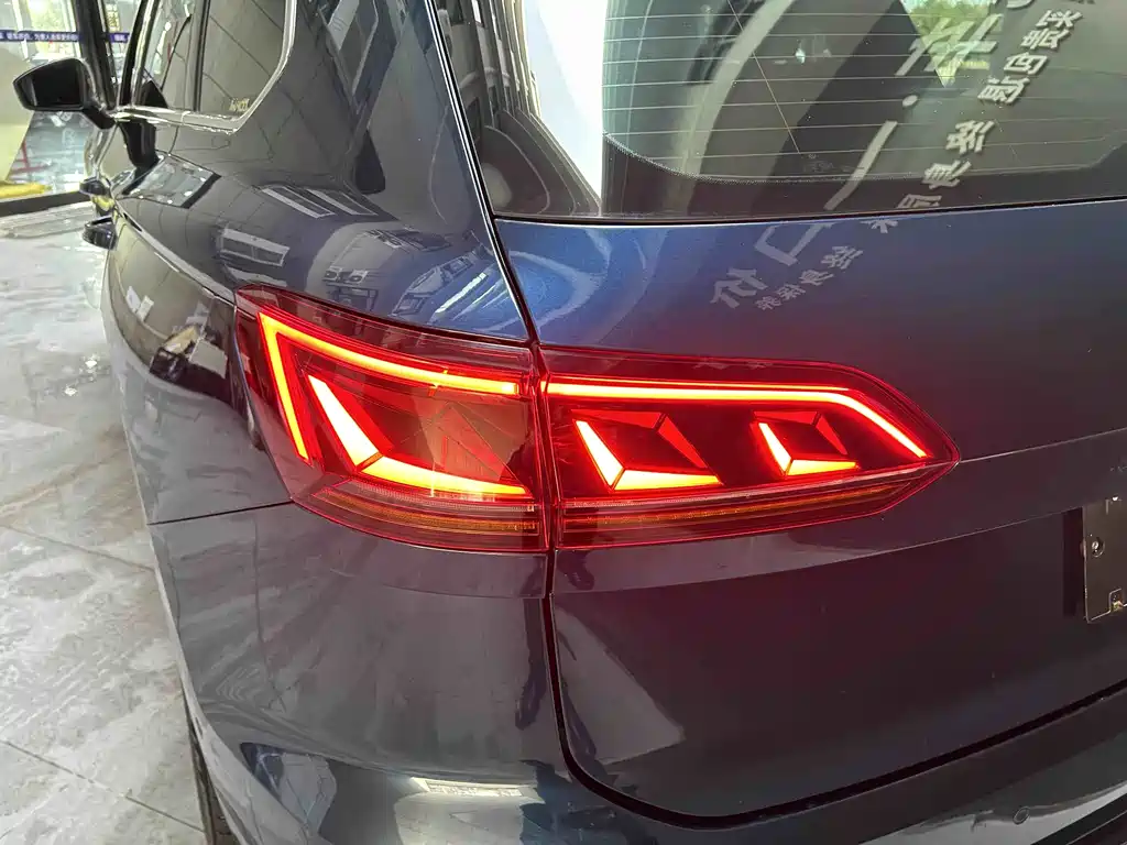 Touareg 2021 3.0TSI Ruixiang Edition Classic Sports Package купить на сайте DeffCars