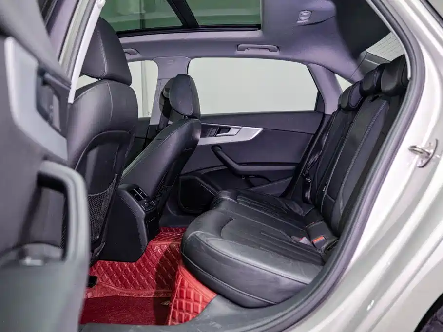 Audi A4L 2019 40 TFSI Fashion Type National VI купить на сайте DeffCars