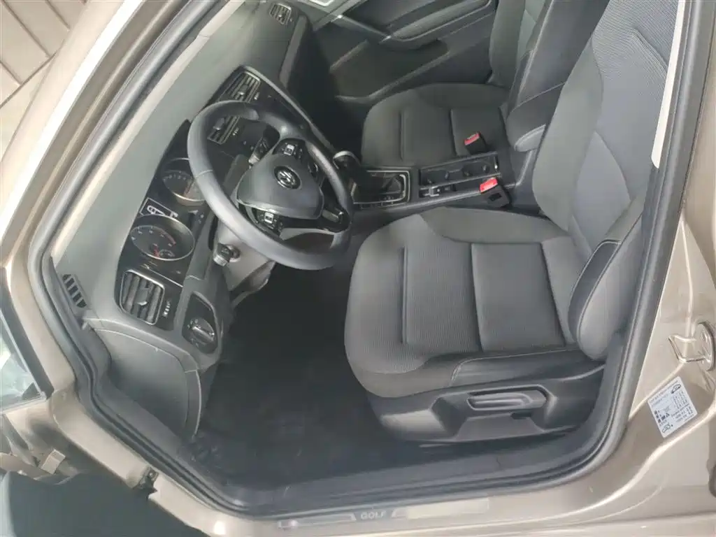 Golf 2020 280TSI DSG comfort model купить на сайте DeffCars