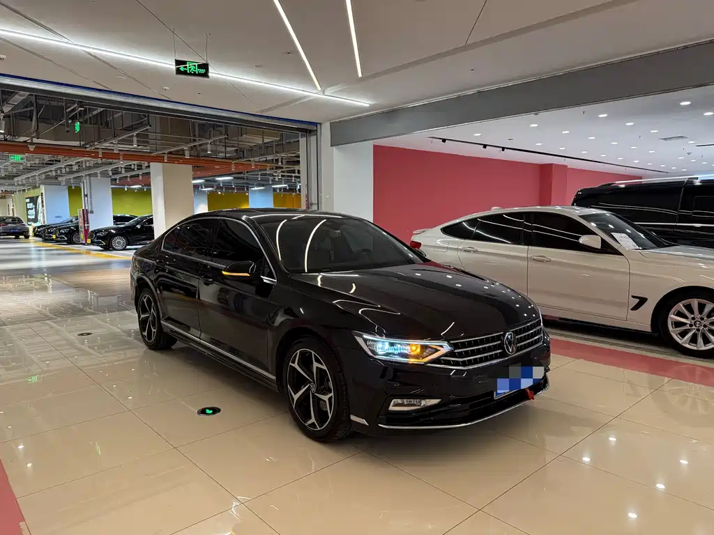 Magotan 2024 model 2 million public model 330TSI DSG luxury model купить на сайте DeffCars
