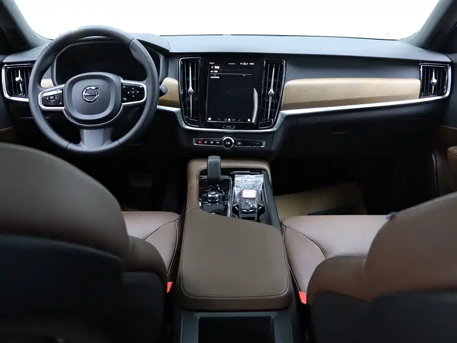 Volvo S90 2024 B5 Zhiyi Luxury Edition купить на сайте DeffCars