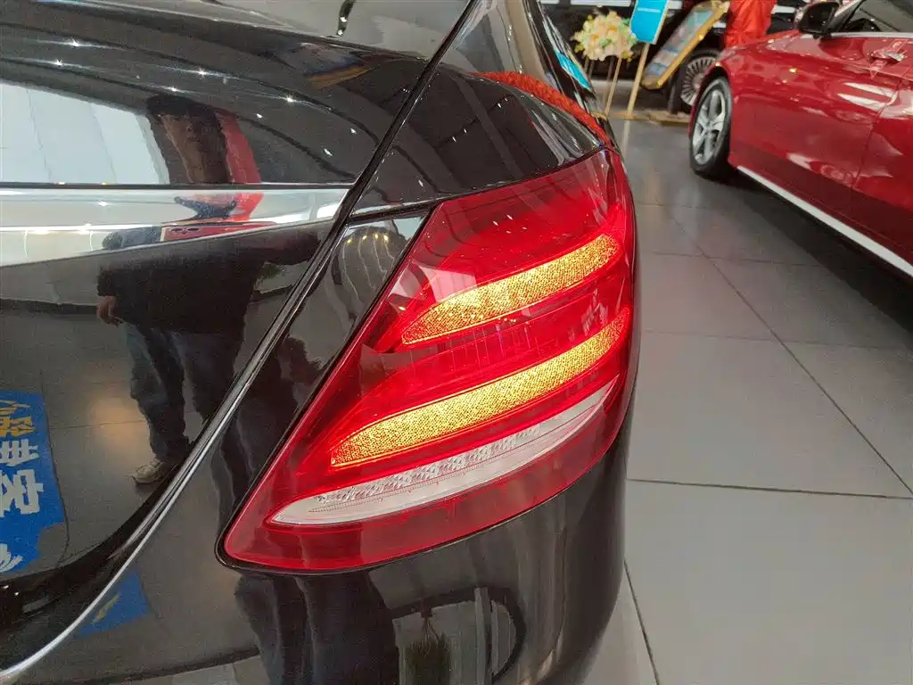 Mercedes-Benz E-Class 2018 E 200 L Sports купить на сайте DeffCars