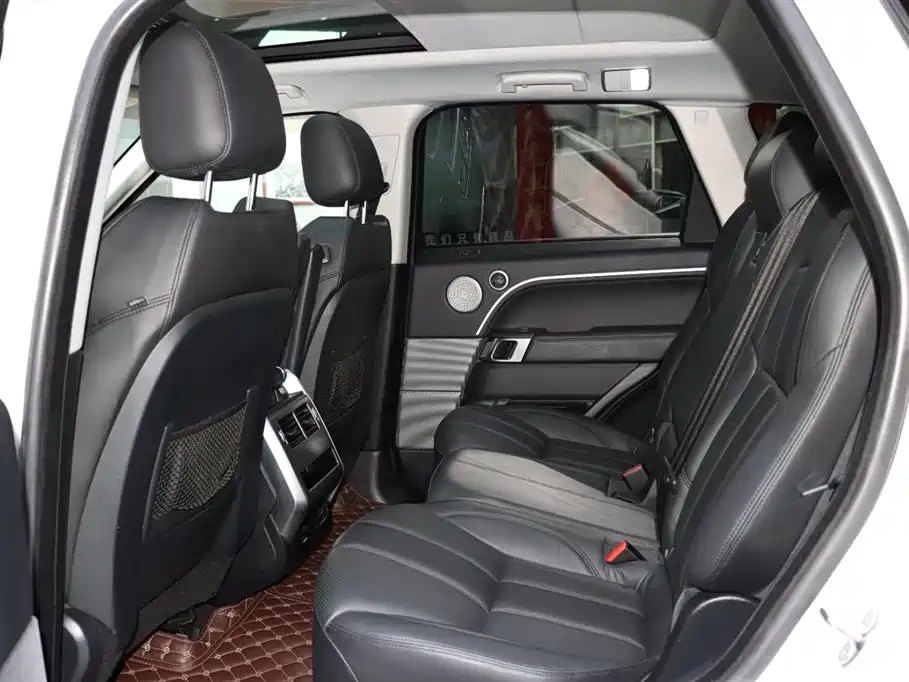 Range Rover Sport 2017 3.0 SC V6 SE купить на сайте DeffCars