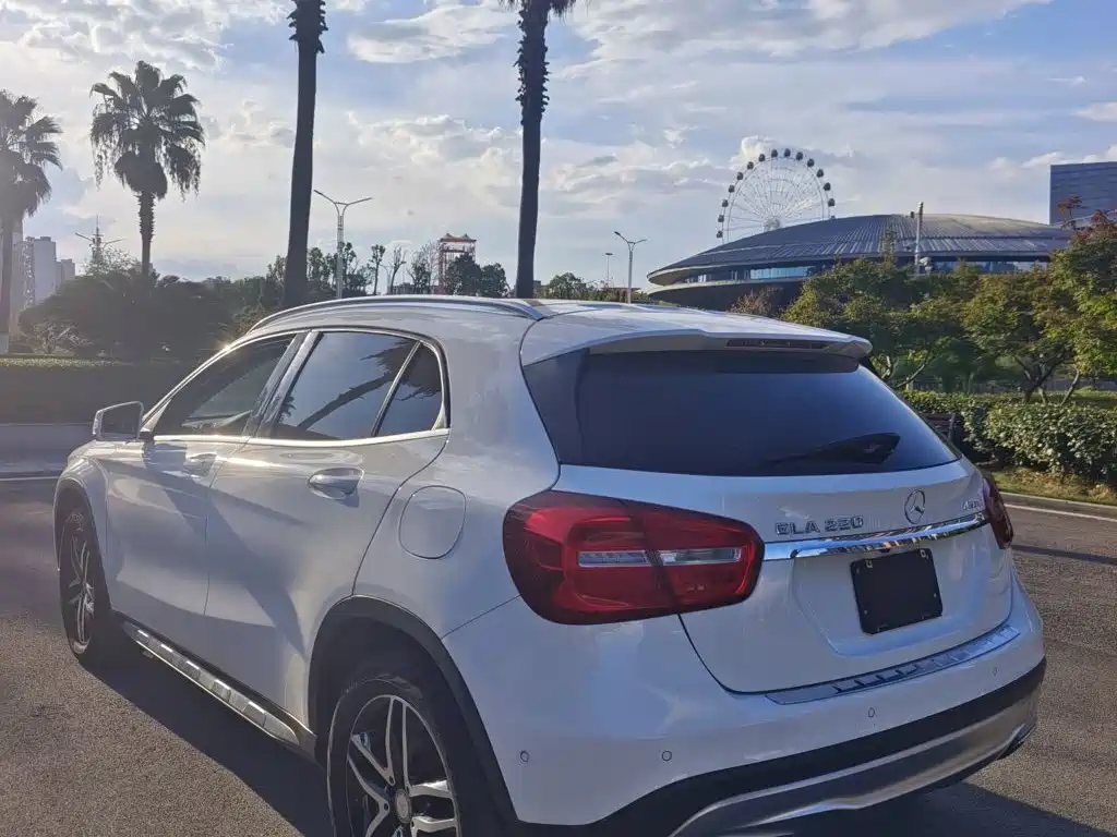 Mercedes GLA 2015 200 Fashion Edition купить на сайте DeffCars
