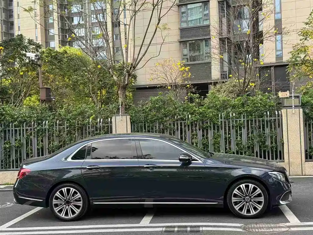 Mercedes-Benz E-Class 2017 E 320 L 4MATIC купить на сайте DeffCars