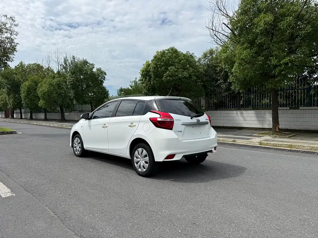 YARiS L Zhixuan 2021 1.5L CVT leading version купить на сайте DeffCars
