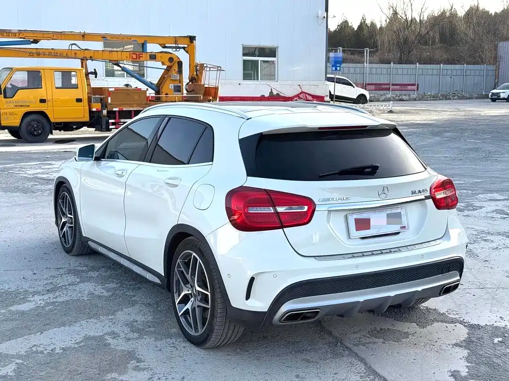 Mercedes-Benz GLA AMG 2015 AMG GLA 45 4MATIC купить на сайте DeffCars