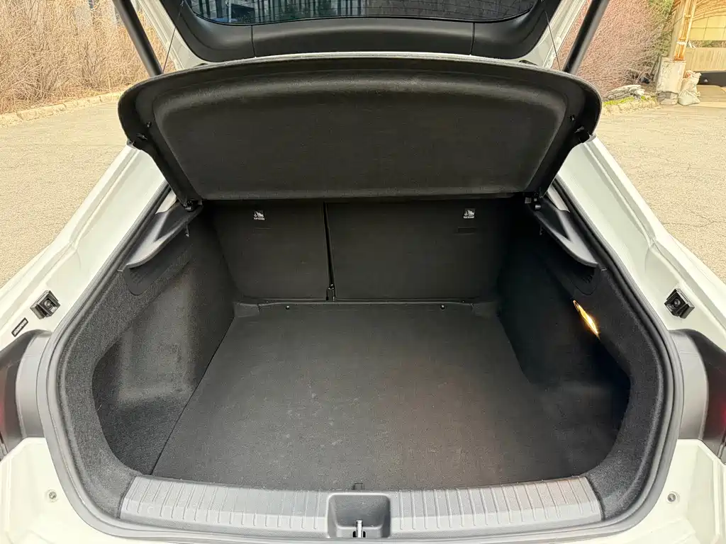 Lingdu 2023 Lingdu L 280TSI DSG Hot Edition купить на сайте DeffCars