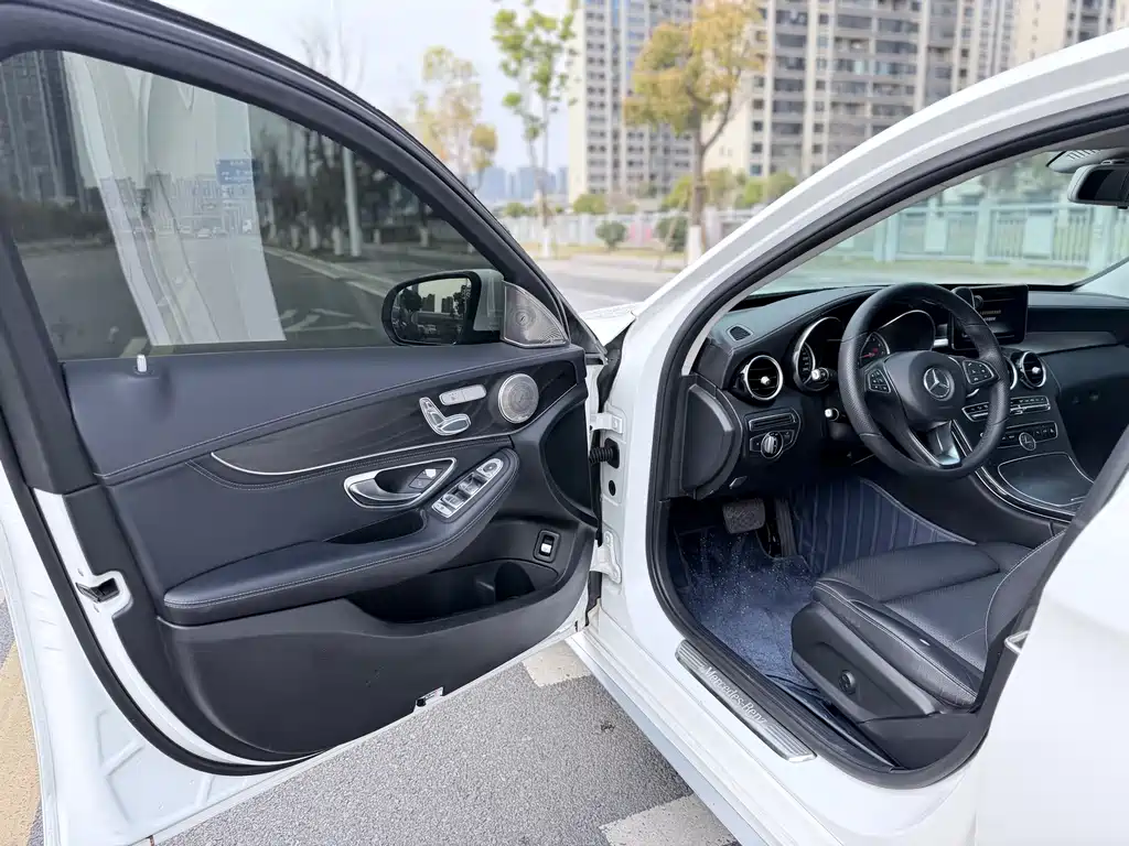 Mercedes-Benz C-Class 2017 facelift C 200 L sports version купить на сайте DeffCars