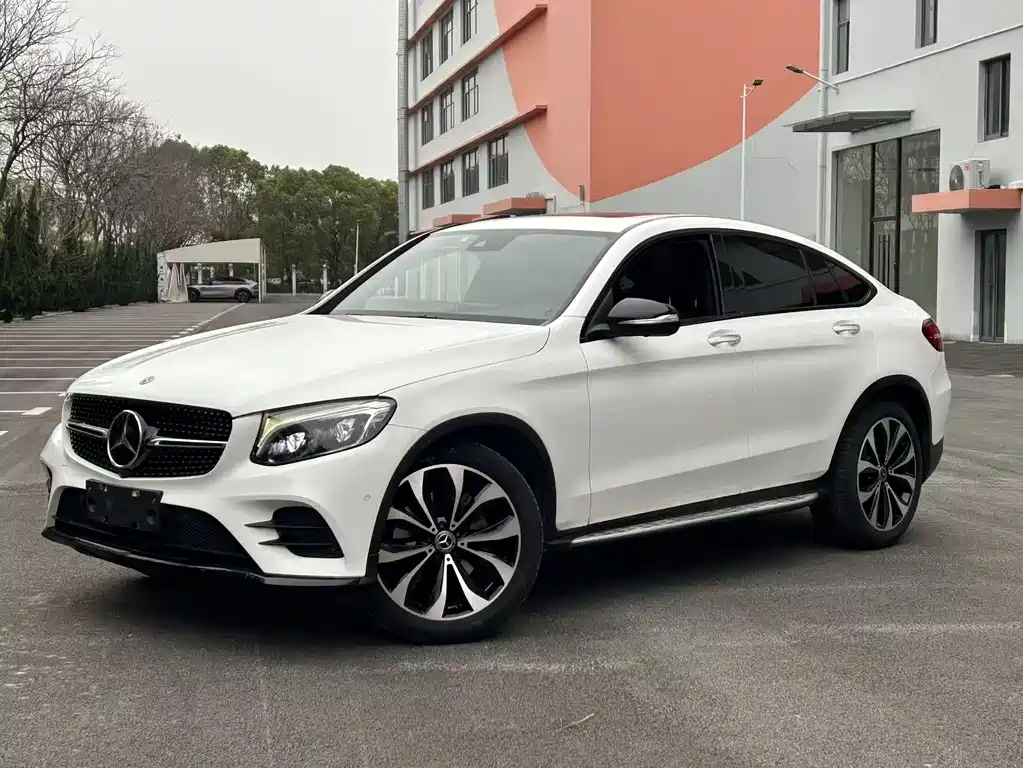 Mercedes-Benz GLC Coupe 2017 GLC 300 4MATIC Coupe SUV купить на сайте DeffCars