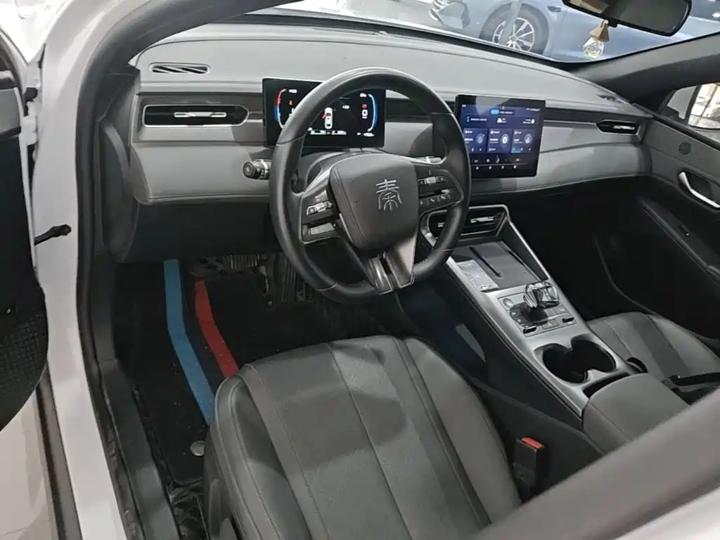 Qin Plus 2025 DM-i Smart 55km Leading купить на сайте DeffCars