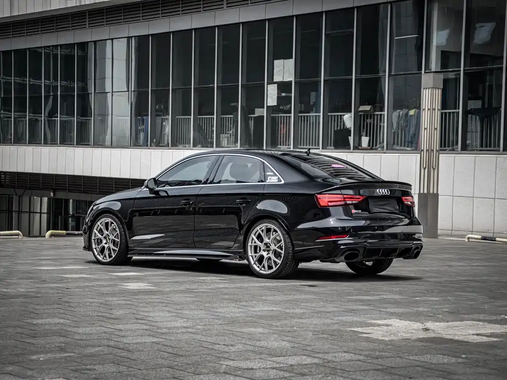 Audi RS 3 2017 RS 3 2.5T Limousine купить на сайте DeffCars