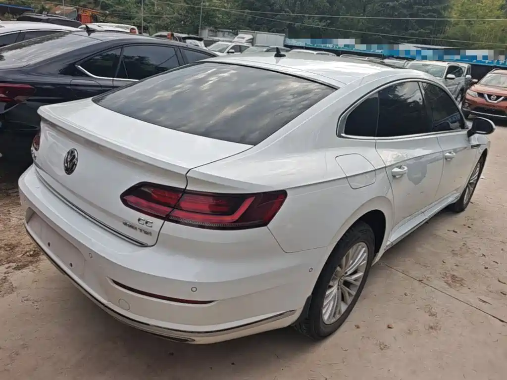 FAW-Volkswagen CC 2020 330TSI Charming Edition National VI купить на сайте DeffCars