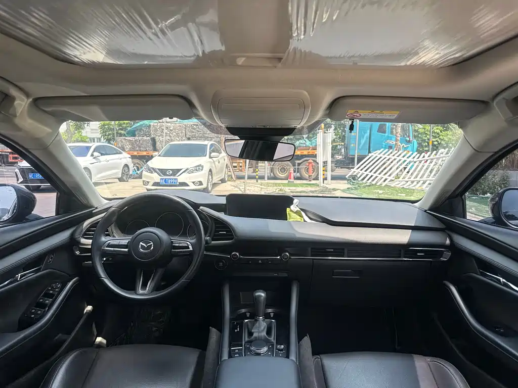 Mazda3 Angkesela 2020 2.0L automatic luxury version купить на сайте DeffCars