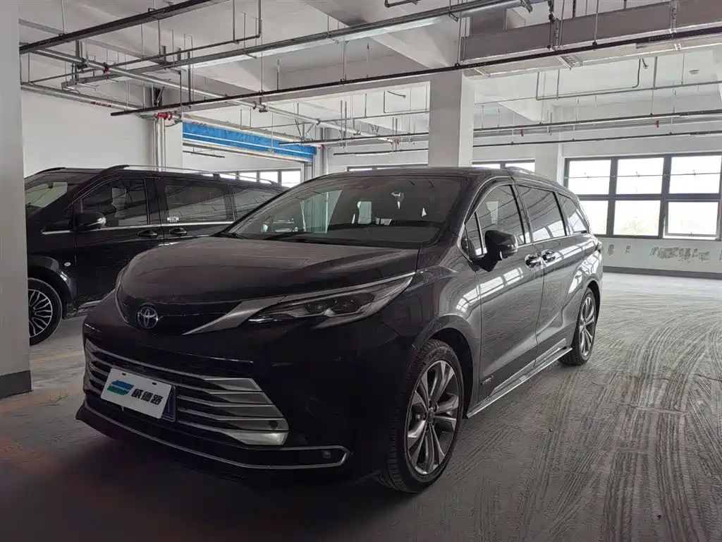 SIENNA 2021 2.5L Hybrid Platinum Edition купить на сайте DeffCars