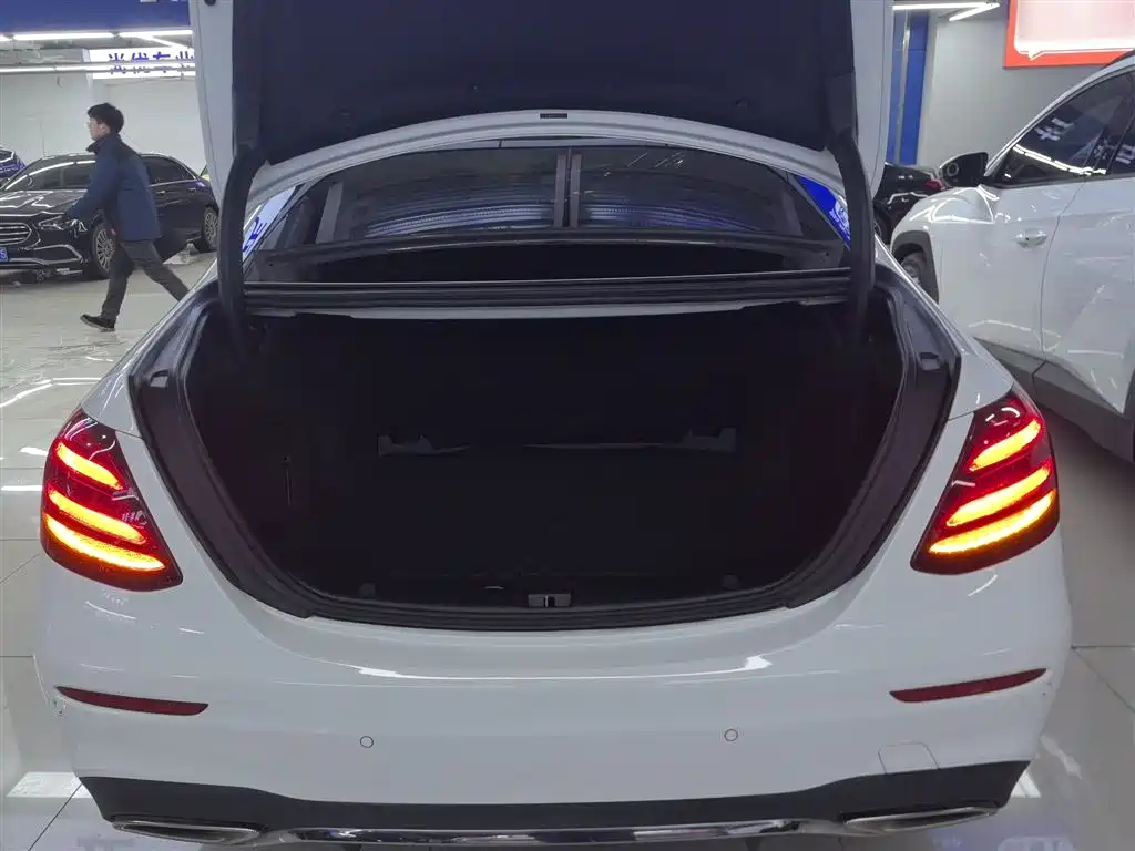 Mercedes-Benz E-Class 2019 E 300 L Sporty and Stylish купить на сайте DeffCars