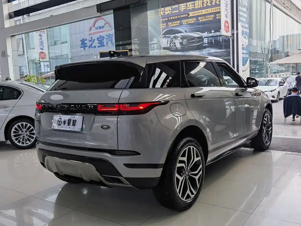 Range Rover Evoque 2022 Evoque L 249PS R-Dynamic Deluxe Edition купить на сайте DeffCars