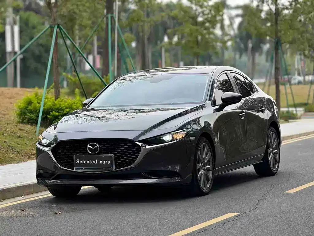Mazda3 Angkesela 2022 2.0L Automatic Premium Edition купить на сайте DeffCars