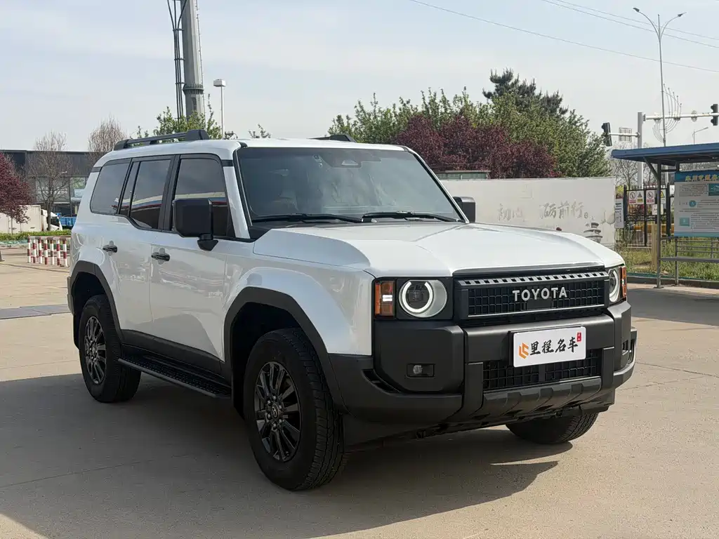 Prado 2024 2.4T Cross BX Edition 5-seater купить на сайте DeffCars