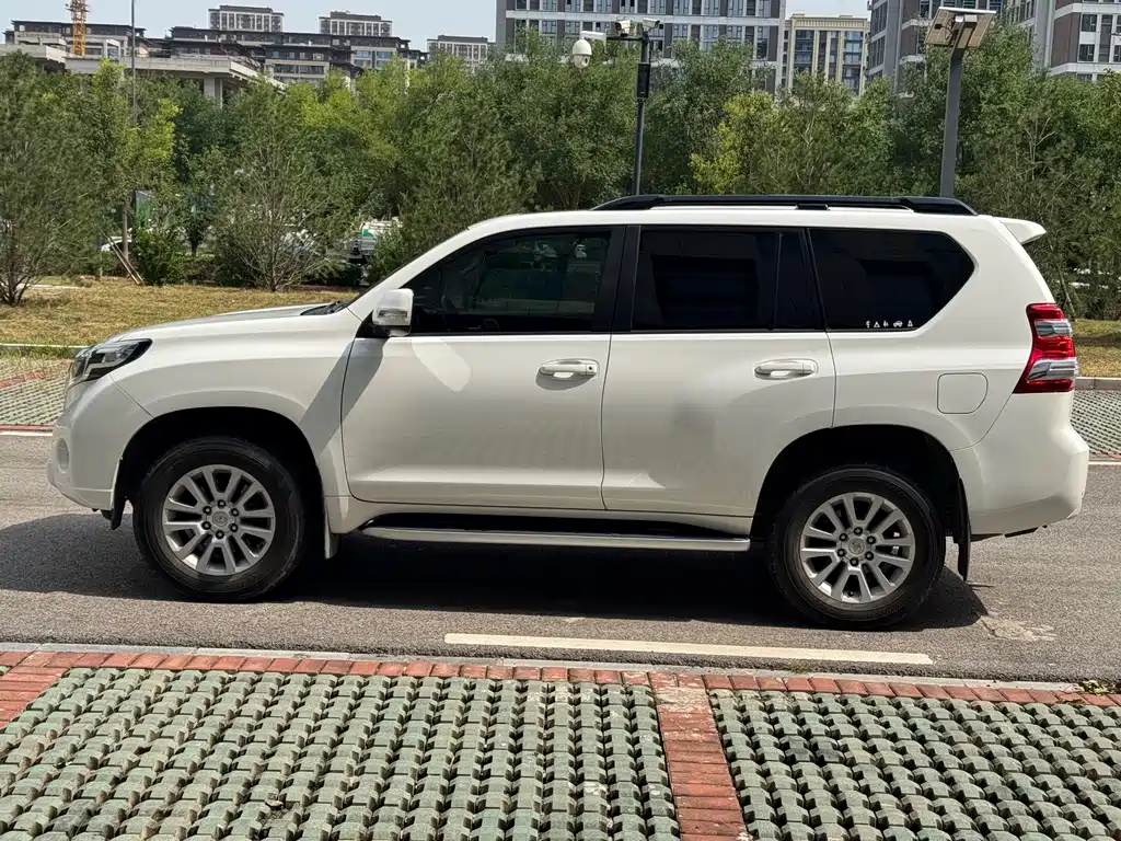 Prado 2014 4.0L automatic VX NAVI купить на сайте DeffCars