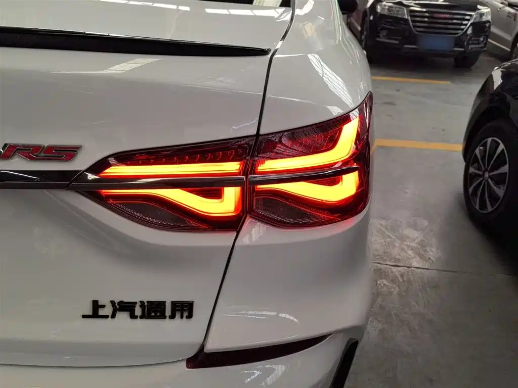 Cruze 2020 mild hybrid RS 330T automatic smooth version купить на сайте DeffCars