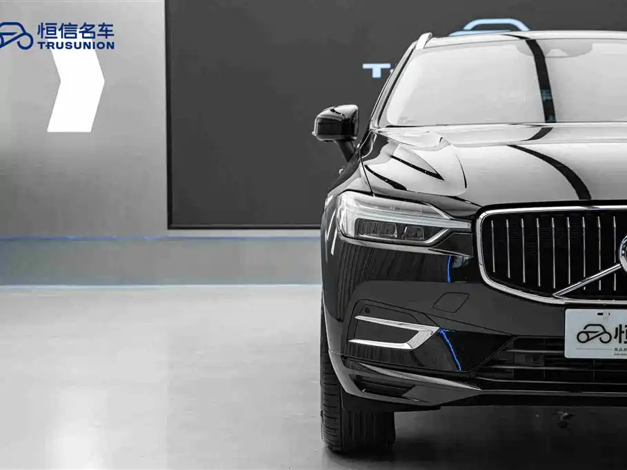 Volvo XC60 2020 T5 four-wheel drive Zhiyuan Deluxe Edition купить на сайте DeffCars