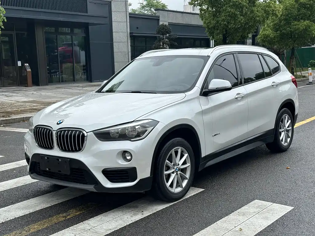 BMW X1 2016 sDrive18Li Fashion Model купить на сайте DeffCars