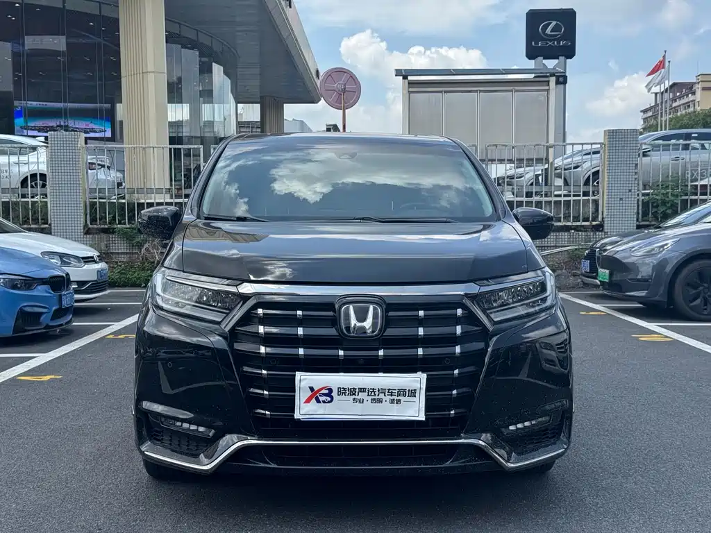 Alison 2022 2.0L e:HEV Extreme Edition купить на сайте DeffCars