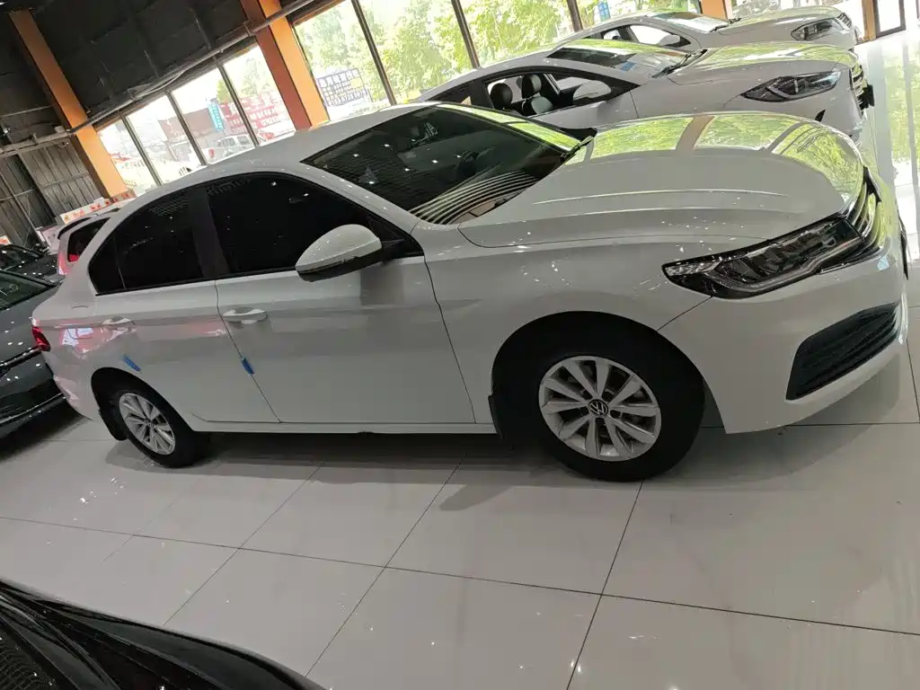 Bora 2021 1.5L Automatic Fashion Zhi Lian Edition купить на сайте DeffCars