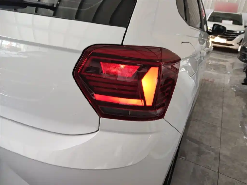 Polo 2021 Plus 1.5L Automatic Panoramic Enjoyment Edition купить на сайте DeffCars