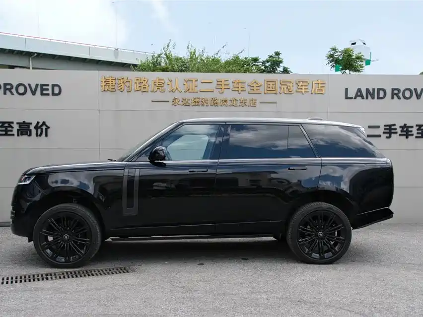 Range Rover 2024 3.0 L6 400PS Model Extended Edition купить на сайте DeffCars