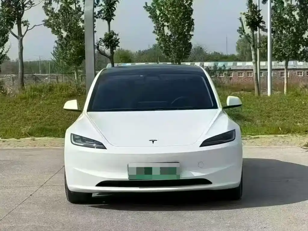 Model 3 2025 facelift rear-wheel drive version купить на сайте DeffCars
