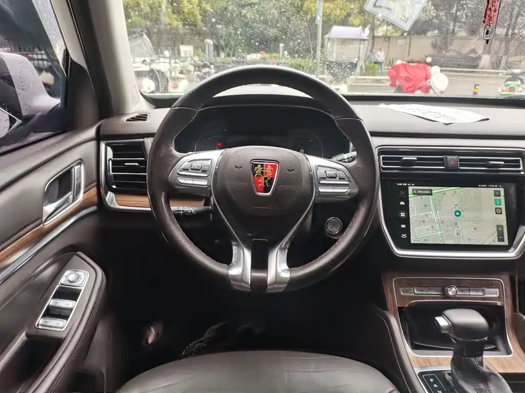 Roewe RX8 2018 30T Intelligent Network Two-wheel Drive Ultimate Edition купить на сайте DeffCars