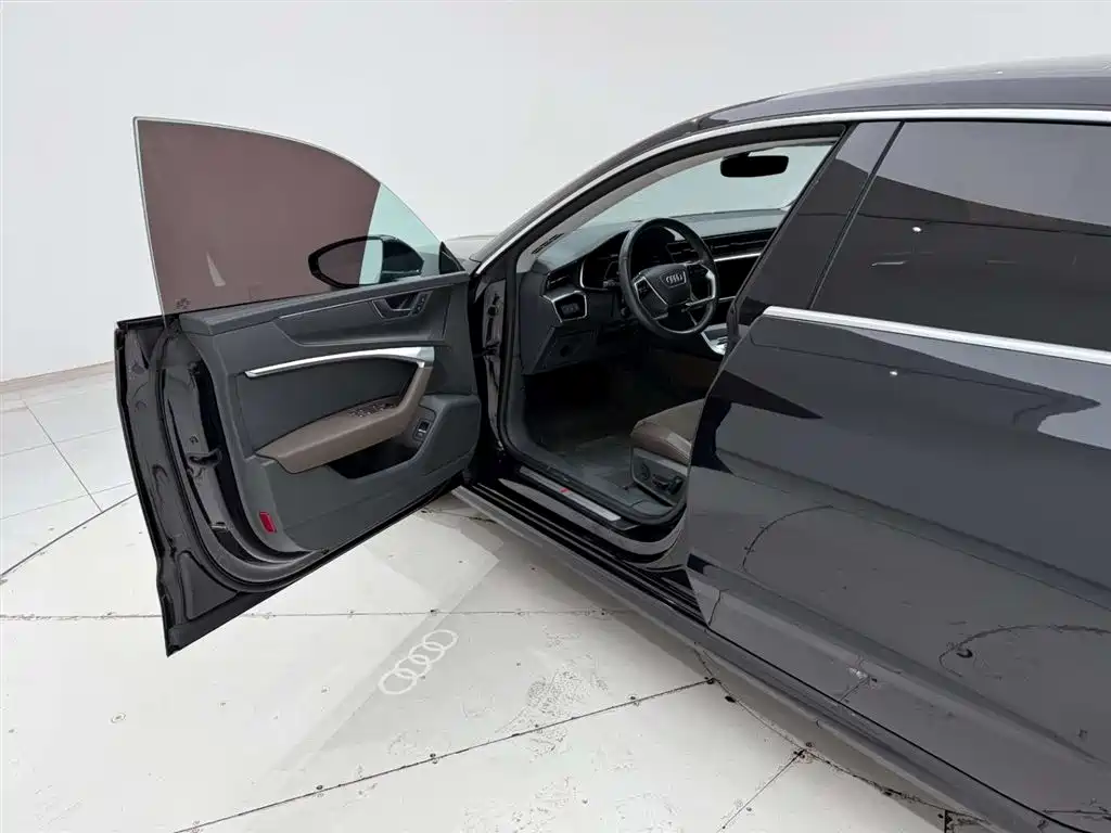 Audi A7L 2022 45 TFSI S-line Dream Future Edition купить на сайте DeffCars