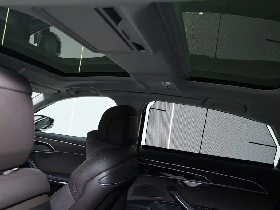 Audi A8 2023 A8L 50 TFSI quattro Premium Selection купить на сайте DeffCars