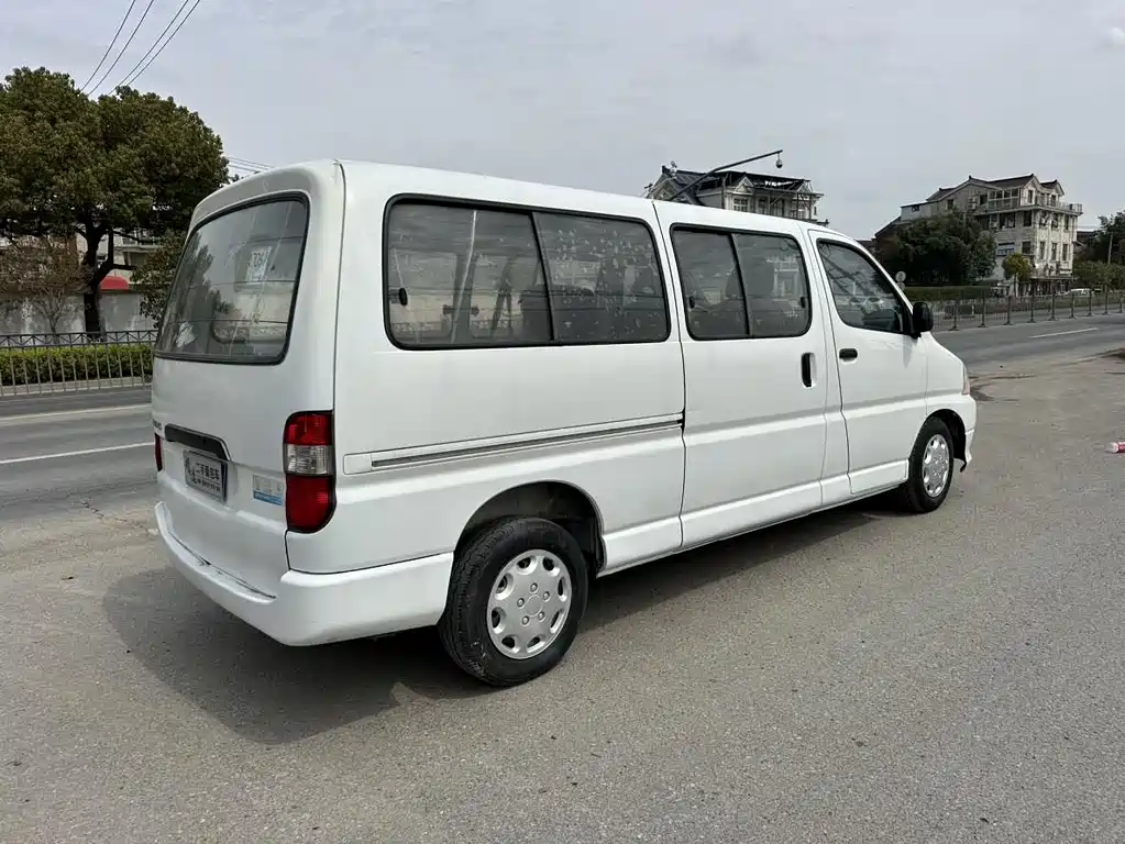 Jinbei Express 2018 2.0L Comfort V19 купить на сайте DeffCars
