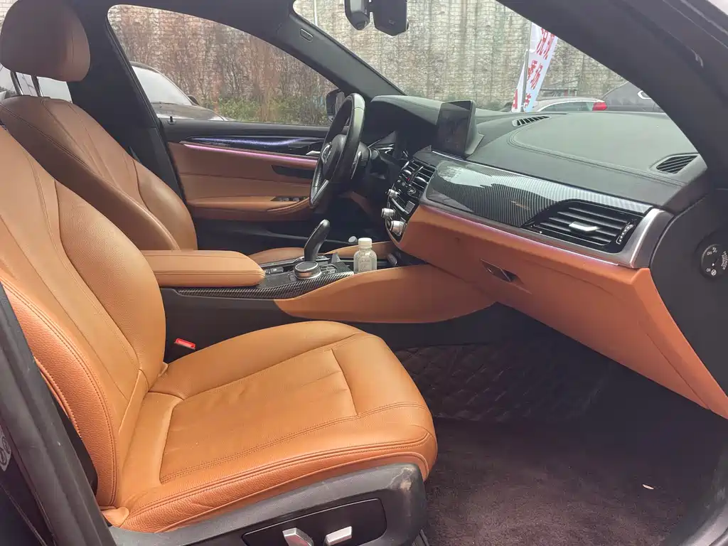BMW 5 Series 2020 530Li Leading M Sports Package купить на сайте DeffCars