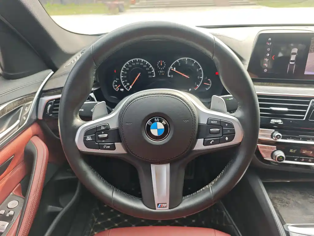 BMW 5 Series 2019 530Li Leading M Sports Package купить на сайте DeffCars