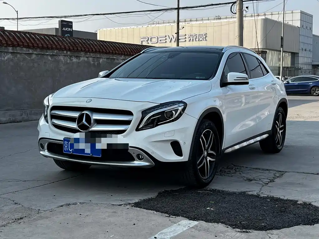 Mercedes-Benz GLA 2017 GLA 220 4MATIC Fashion Model купить на сайте DeffCars