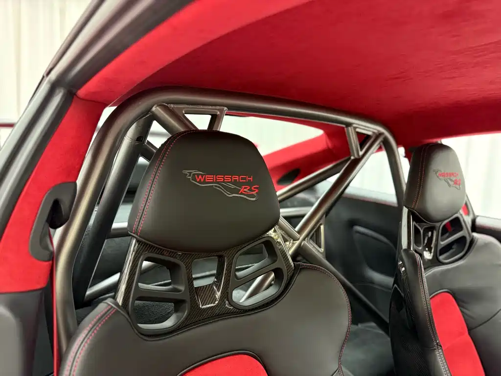 Porsche 911 2018 GT2 RS 3.8T купить на сайте DeffCars