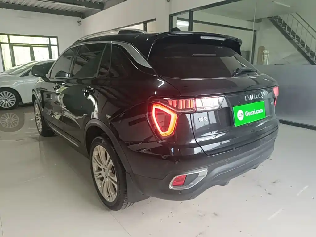 Lynk & Co 01 2017 2.0T two-wheel drive Pro version купить на сайте DeffCars
