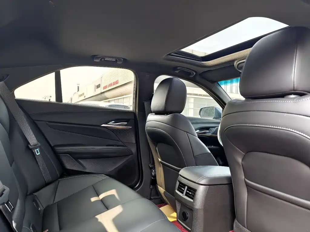 Cadillac CT4 2020 28T Fashion Model купить на сайте DeffCars