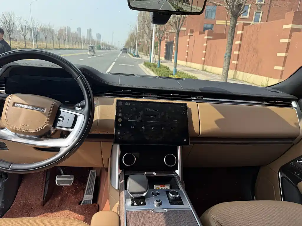 Range Rover 2023 3.0 L6 400PS Seven-seater Extended Edition купить на сайте DeffCars