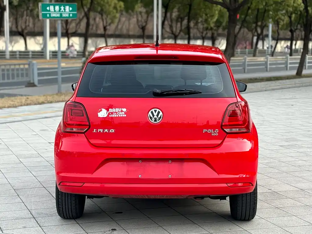 Polo 2016 1.6L automatic comfort model купить на сайте DeffCars