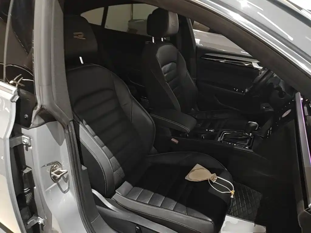 FAW-Volkswagen CC 2021 380TSI eye-catching version купить на сайте DeffCars