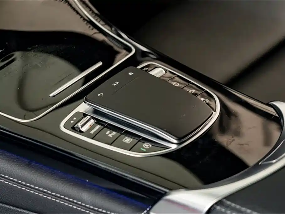 Mercedes-Benz GLC Coupe 2020 GLC 260 4MATIC Coupe SUV купить на сайте DeffCars