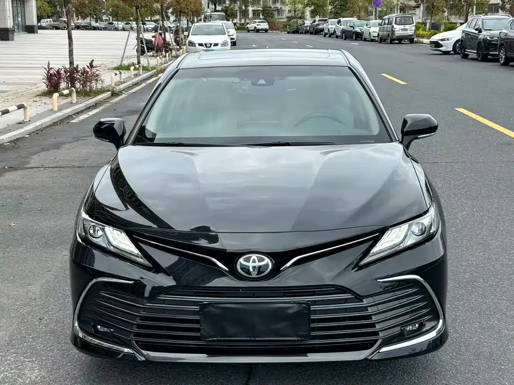 Camry 2021 2.0G Deluxe Edition купить на сайте DeffCars