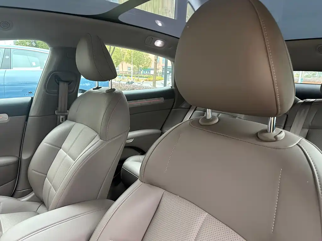 Zhiji L6 2025 Max+ купить на сайте DeffCars